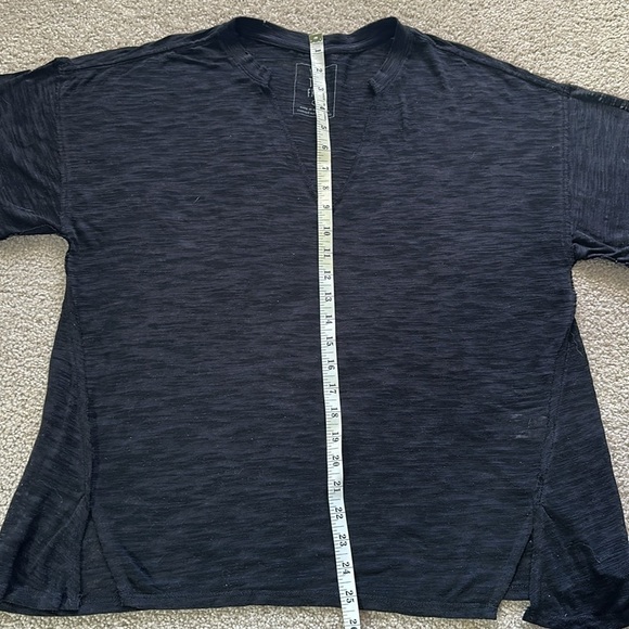 We The Free Oversized Burnout Deep V Neck Tee Soft Black Women’s Small - Picture 4 of 7